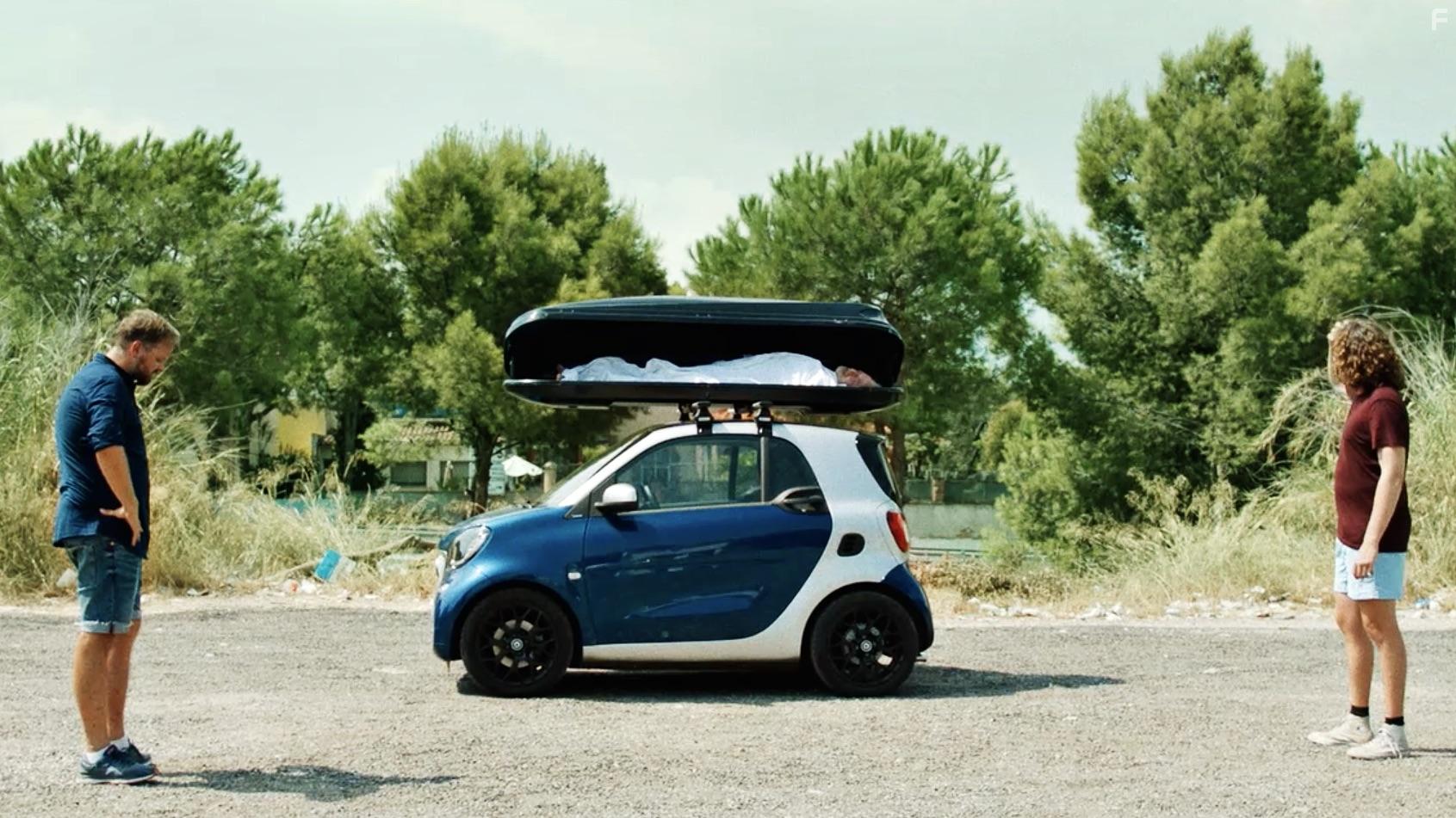 Jordi Temprado, Magnus Millang, and Emil Millang in Selvhenter (2019)