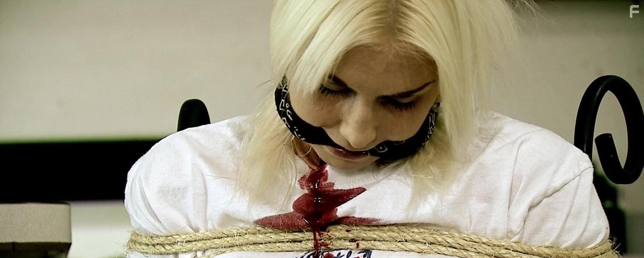 A Killer Awaits (2018)