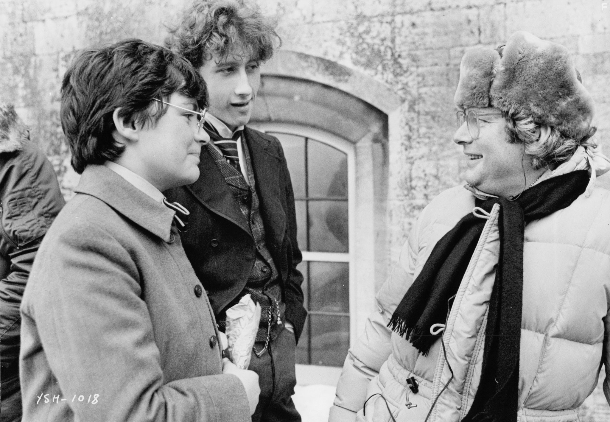 Barry Levinson, Alan Cox, and Nicholas Rowe in Молодой Шерлок Холмс (1985)