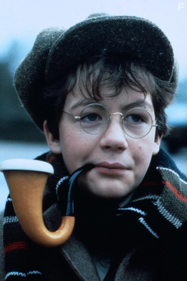 Alan Cox in Молодой Шерлок Холмс (1985)