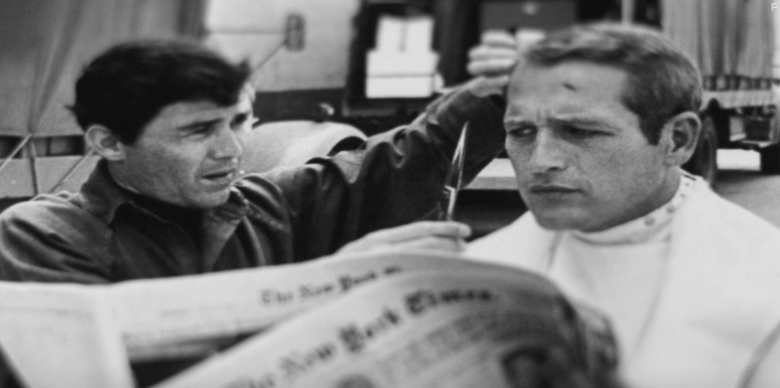 Paul Newman and Jay Sebring in Helter Skelter (2020)