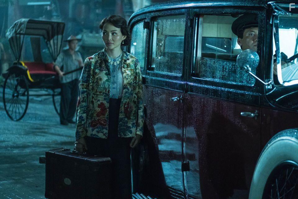 Elizabeth Tan in The Singapore Grip (2020)