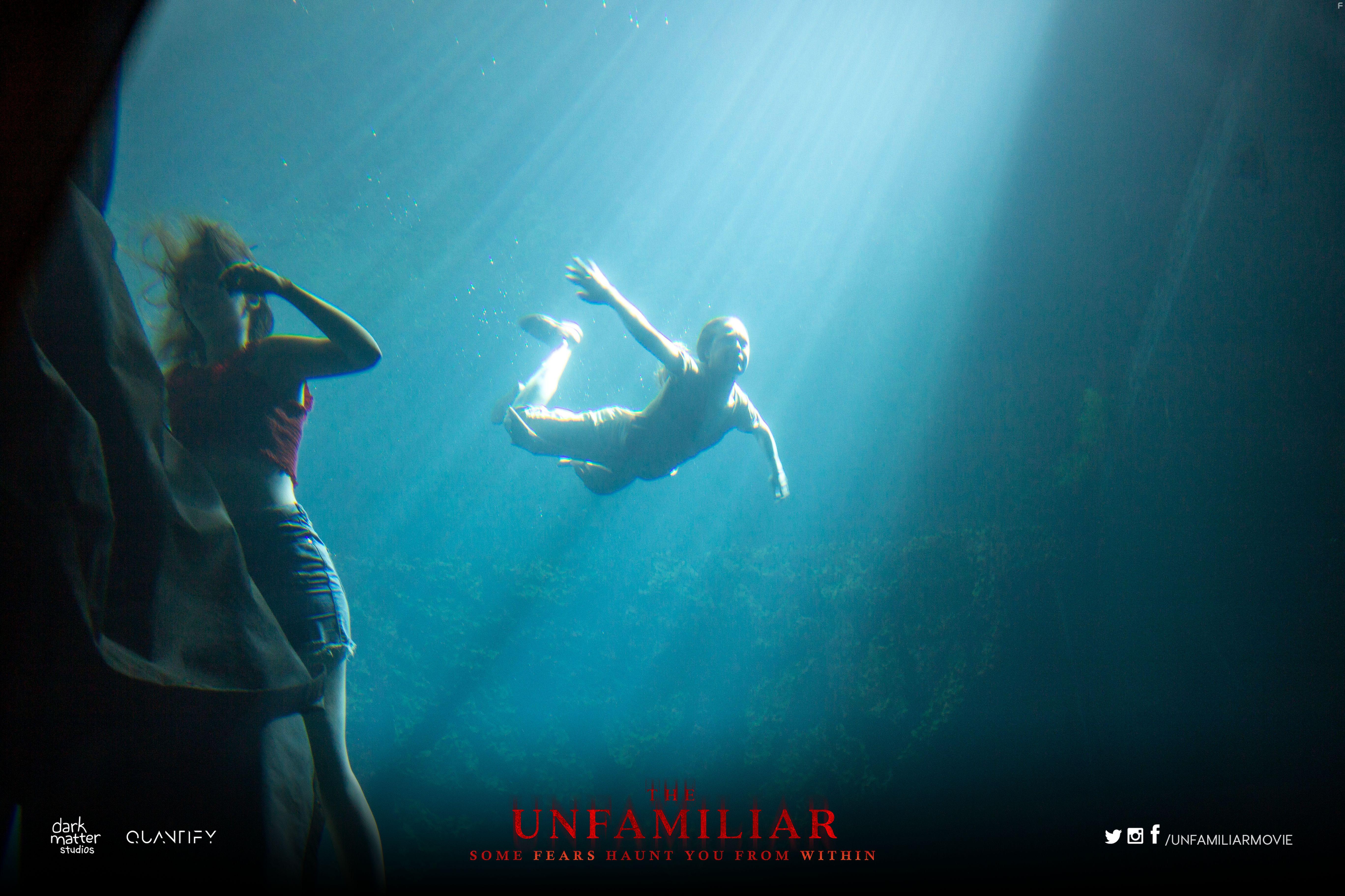 Jemima West and Rebecca Hanssen in The Unfamiliar (2020)