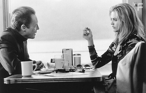 Alicia Silverstone and Christopher Walken in Лишний багаж (1997)