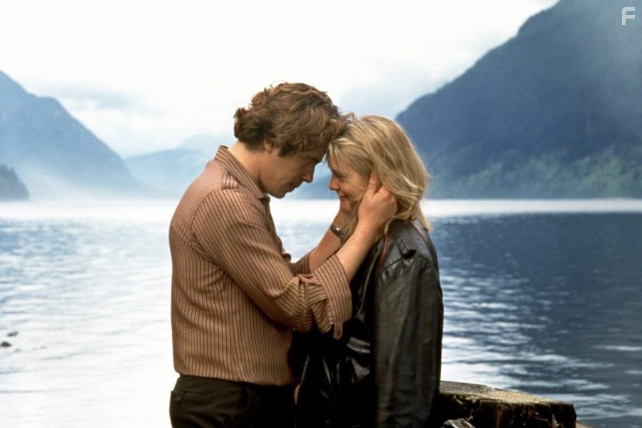 Alicia Silverstone and Benicio Del Toro in Лишний багаж (1997)