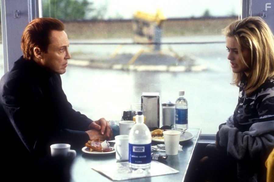 Alicia Silverstone and Christopher Walken in Лишний багаж (1997)