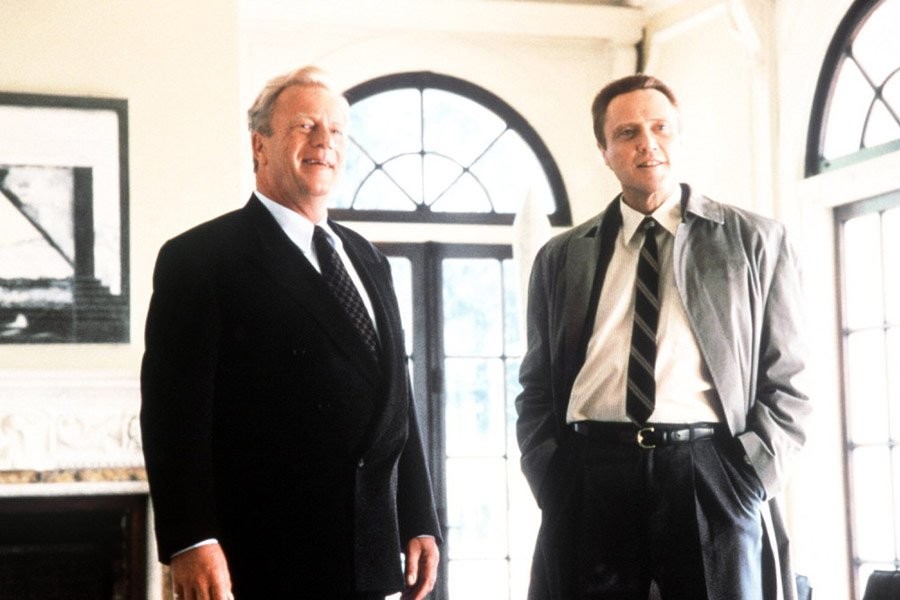 Christopher Walken and Jack Thompson in Лишний багаж (1997)