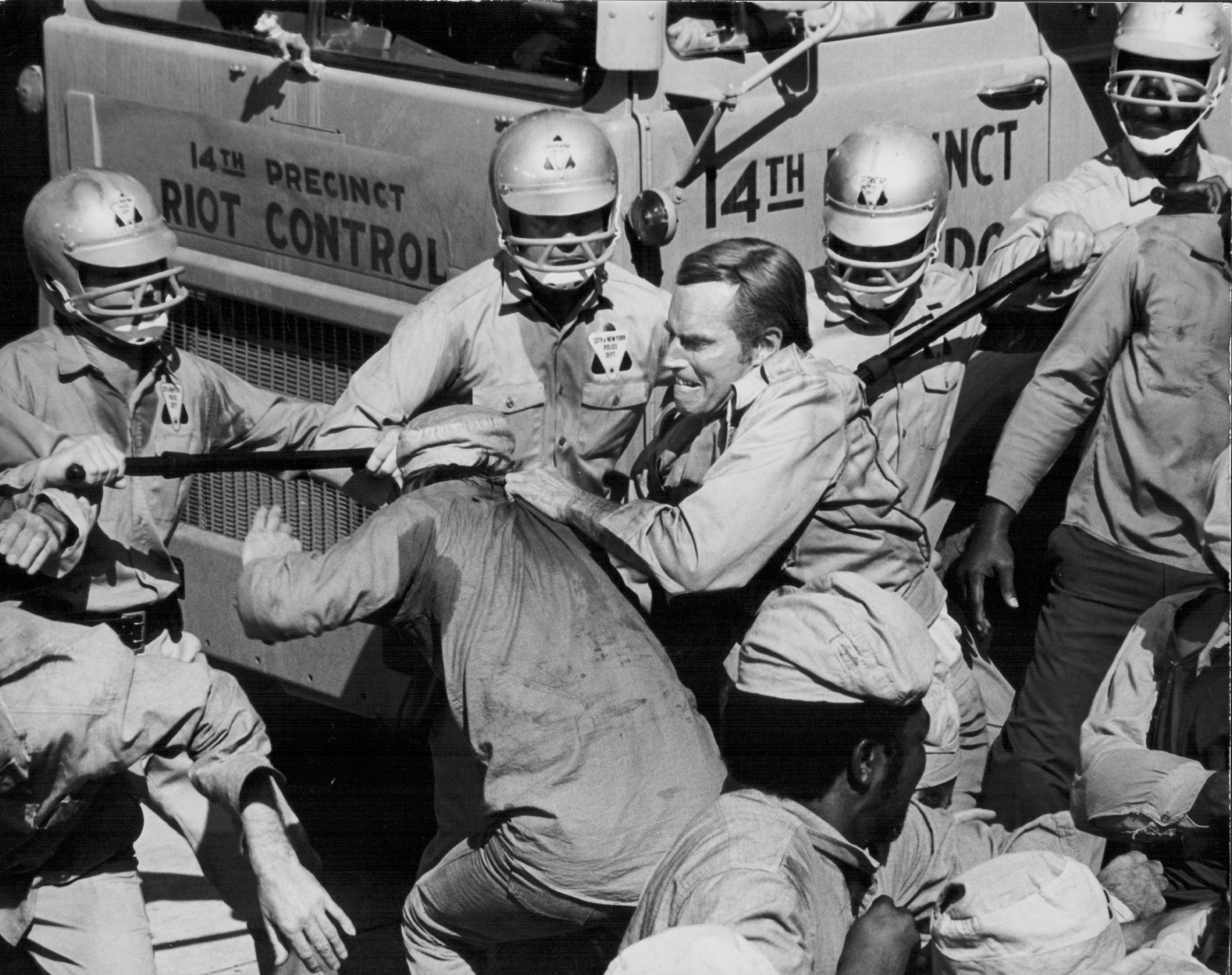 Charlton Heston in Зеленый сойлент (1973)