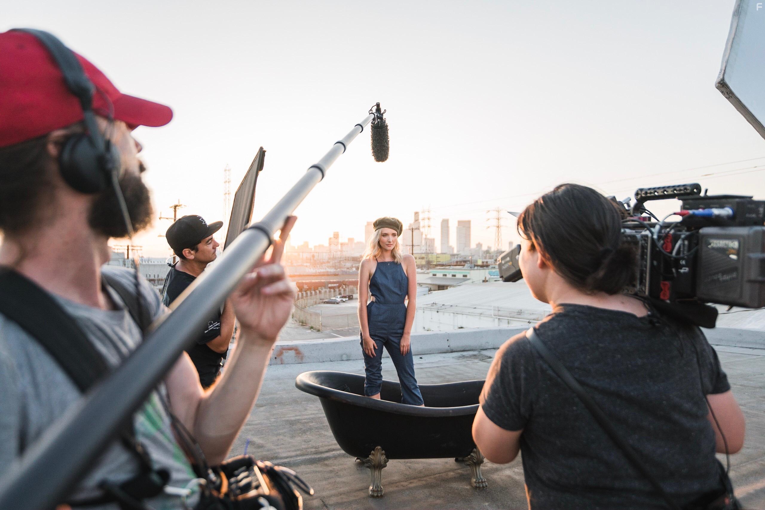 Julia Swain and Claudia Maree Mailer in DieRy (2020)