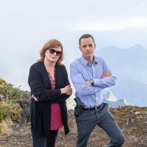 Catherine Jacob and Ambroise Michel in La Maldiction du Volcan (2019)