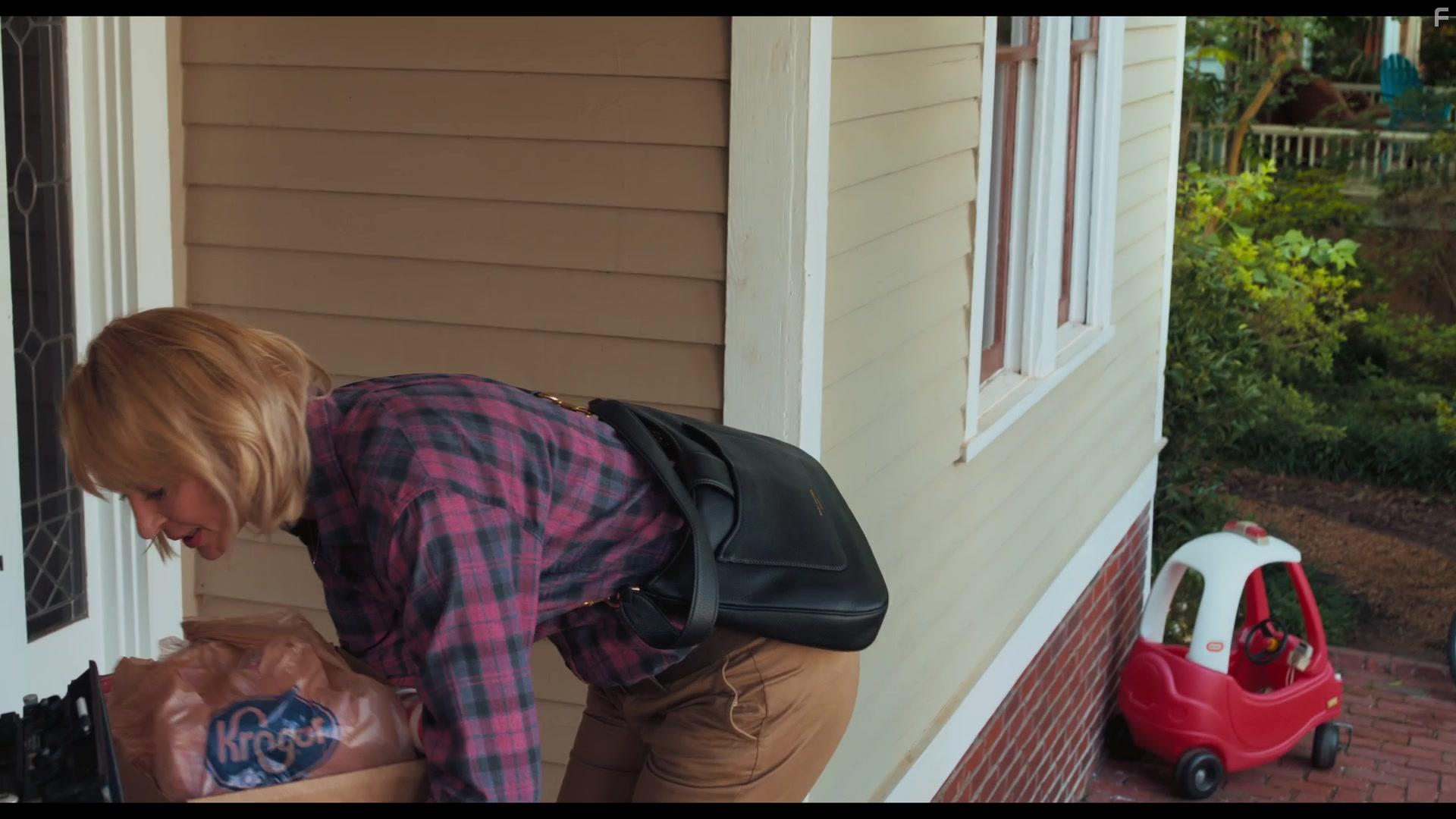 Uma Thurman in The War with Grandpa (2020)