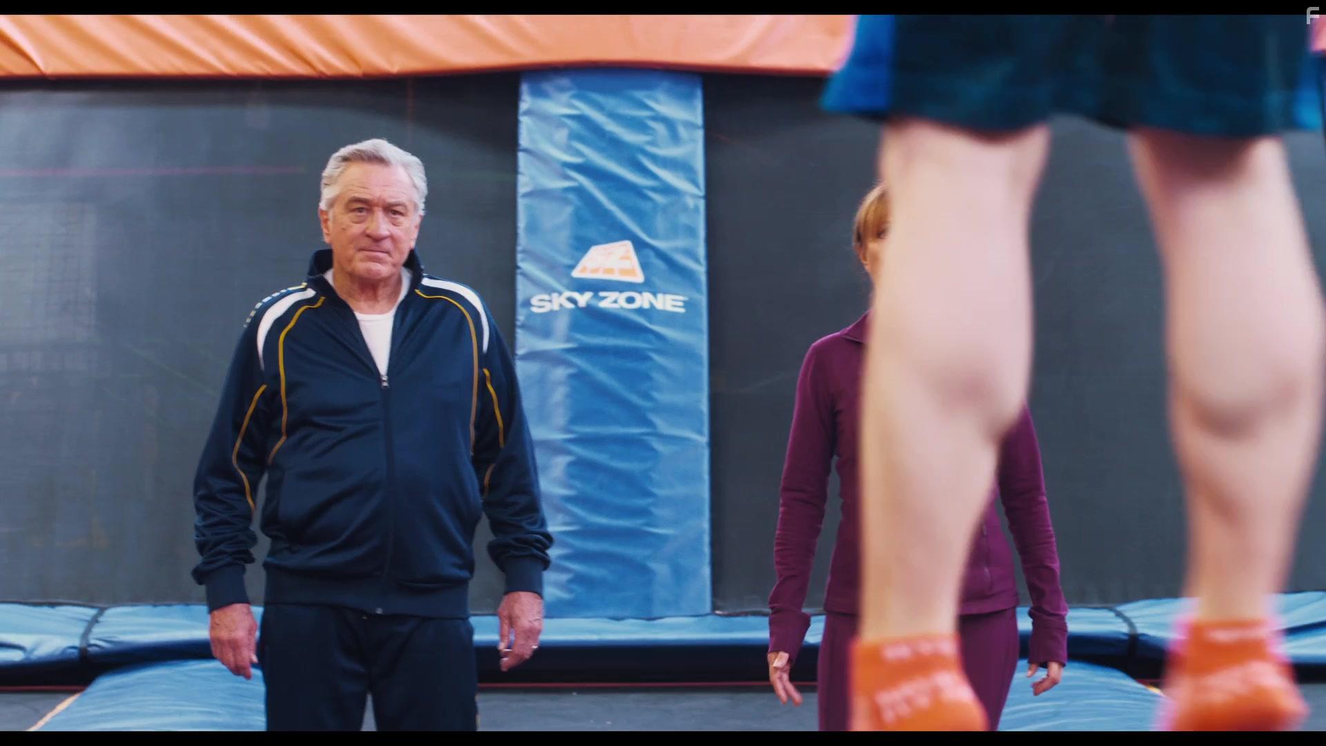 Robert De Niro and Jane Seymour in The War with Grandpa (2020)