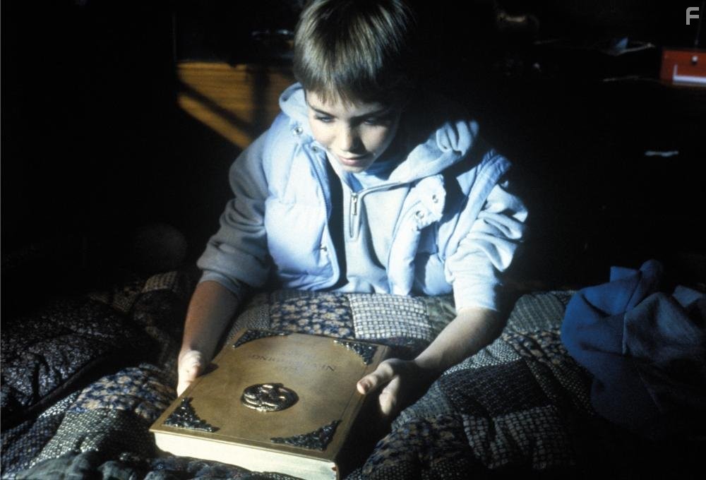 Jonathan Brandis in Бесконечная история 2: Новая глава (1990)
