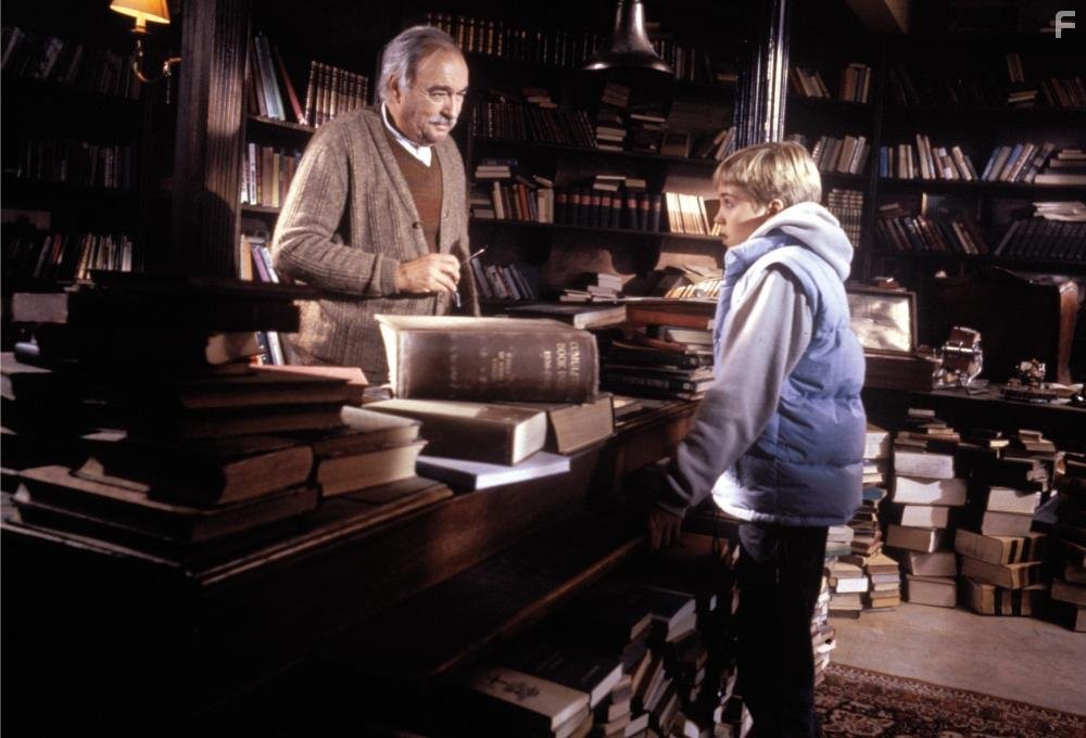 Jonathan Brandis in Бесконечная история 2: Новая глава (1990)