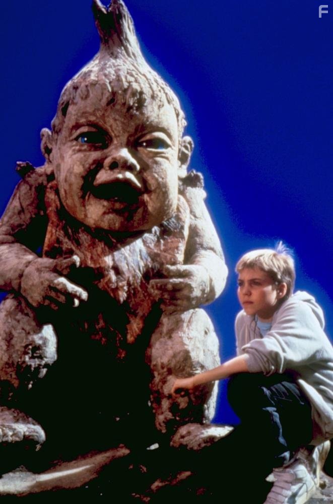 Jonathan Brandis in Бесконечная история 2: Новая глава (1990)