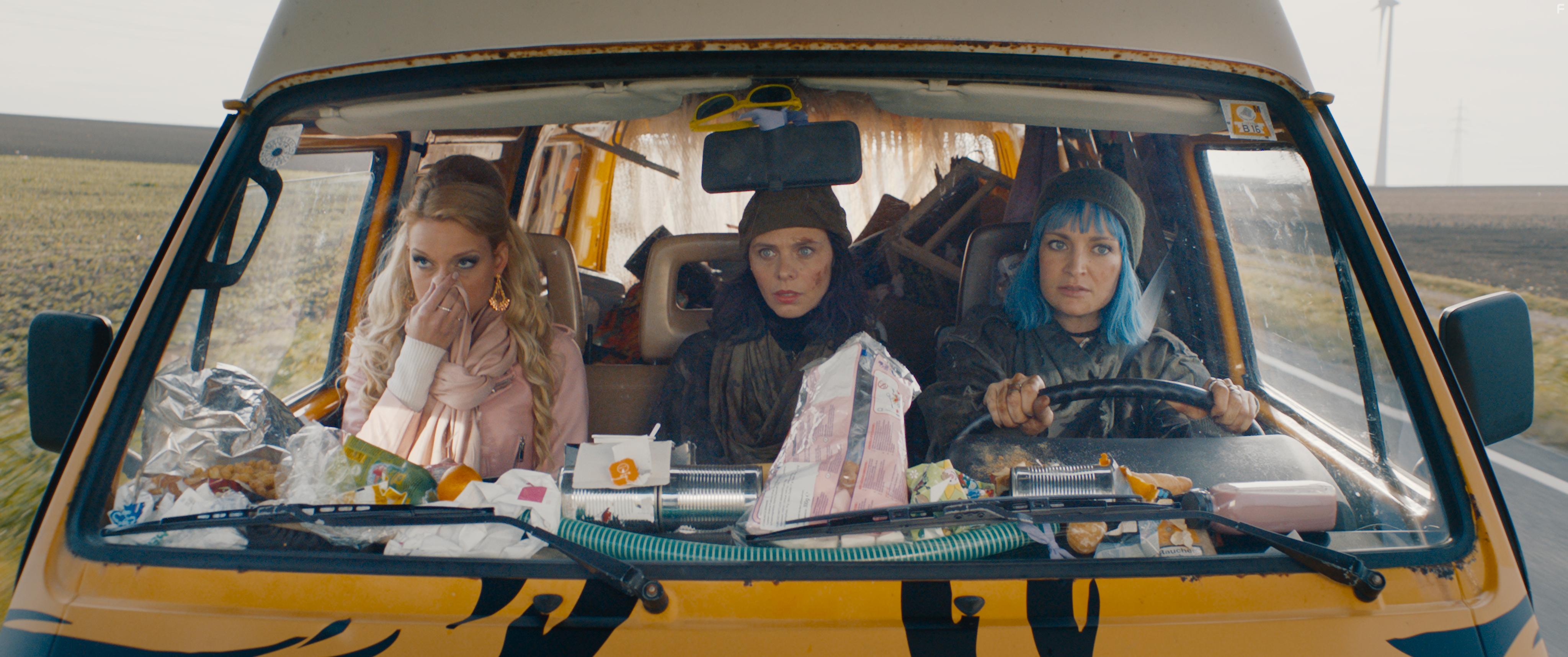 Margarita Breitkreiz, Sabrina Reiter, and Darya Nosik in Kaviar (2019)
