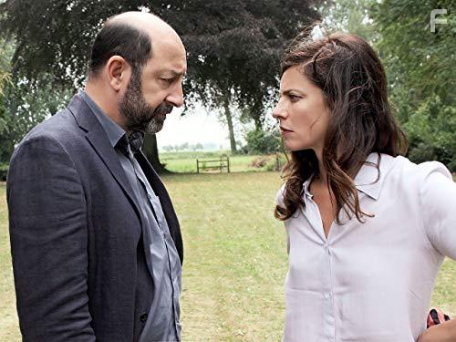 Kad Merad and Anna Mouglalis in Baron noir (2016)