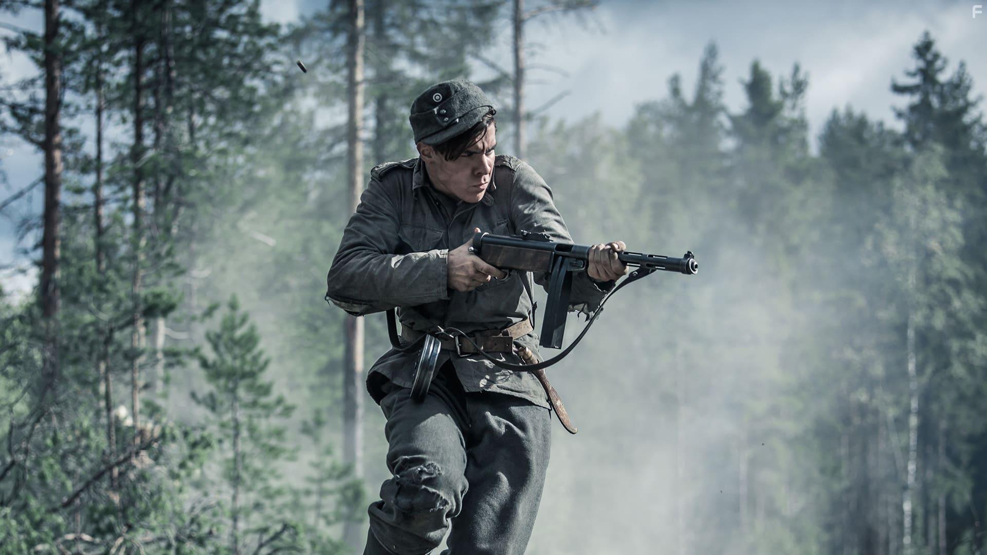 Eemeli Louhimies in Tuntematon sotilas (2018)