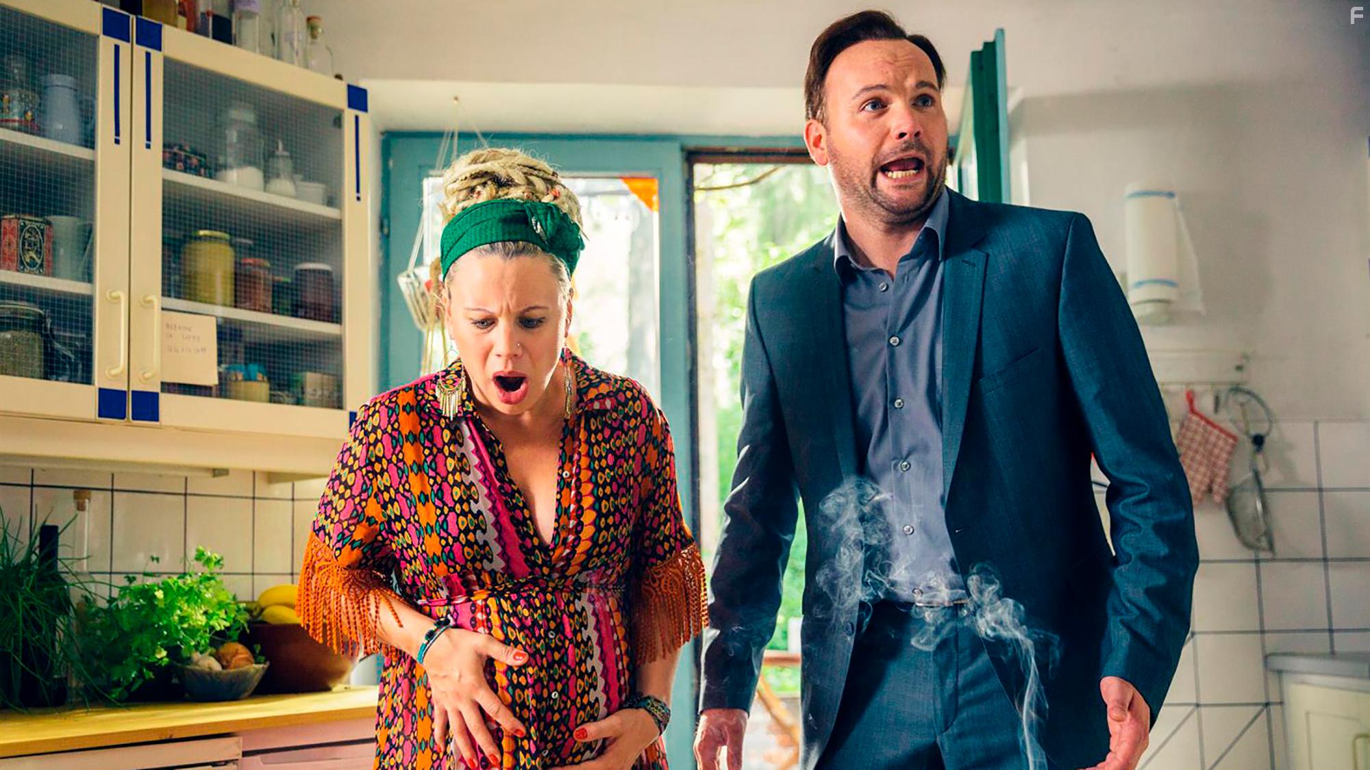 Thomas Stipsits and Katharina Straer in Love Machine (2019)