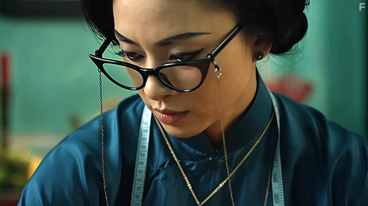 Veronica Ngo in C Ba Si Gn (2017)