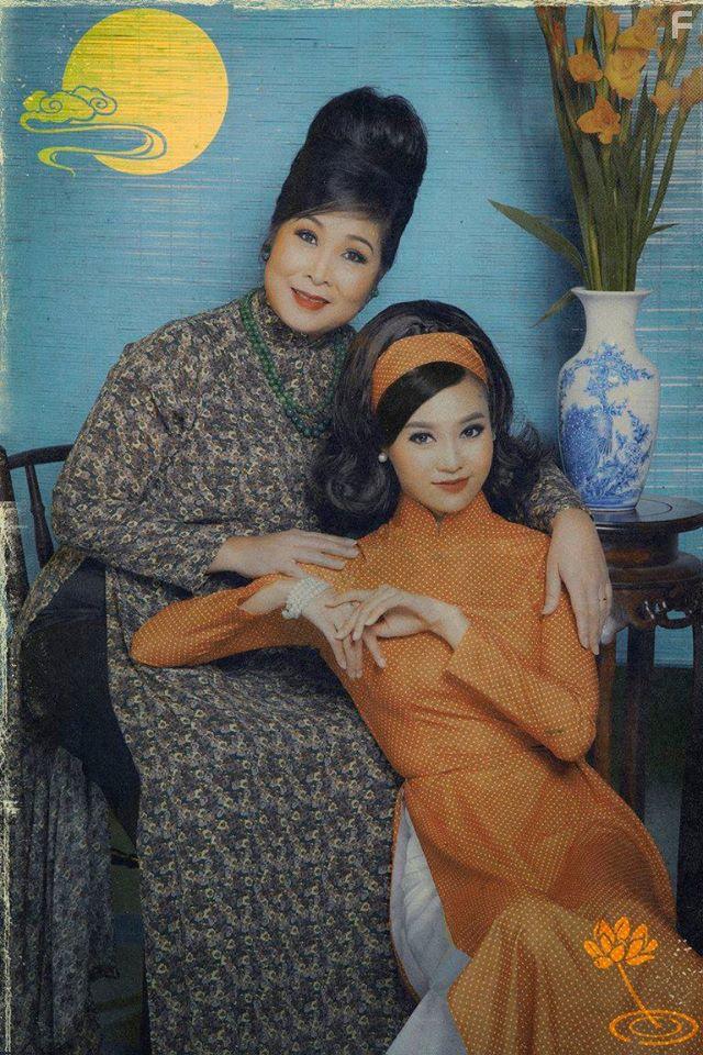 Van Hong and Ninh Duong Lan Ngoc in C Ba Si Gn (2017)