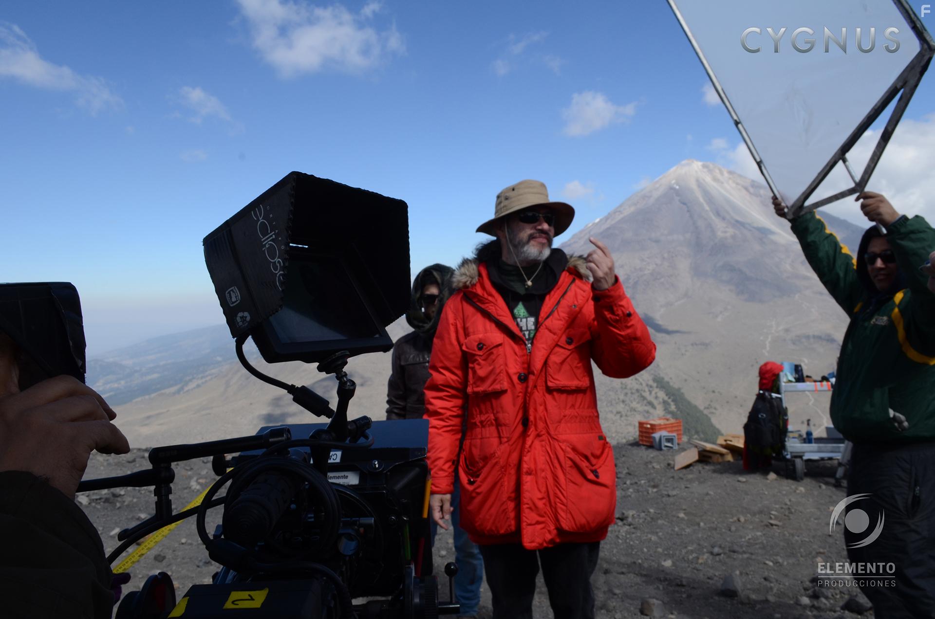 Hugo Flix Mercado in Cygnus (2017)