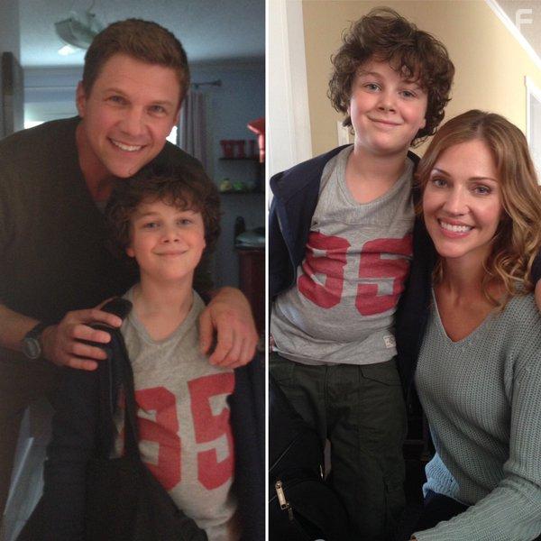 Behind the scene - Hallmark's "Operation Christmas" With Marc Blucas and Tricia Helfer (2016)