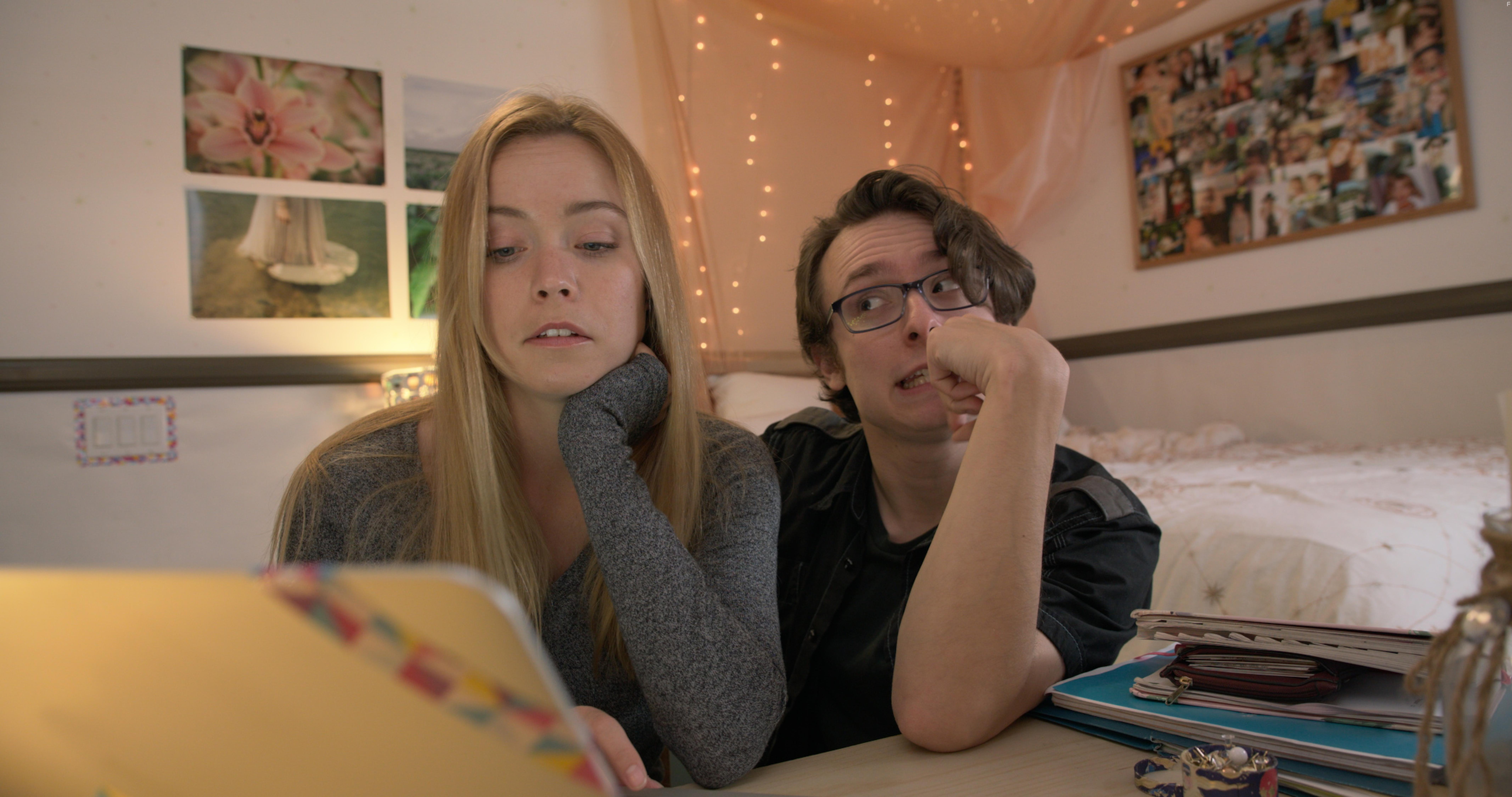 Annie Newton and Drew Petriello in Twelve Days of Christmas (2020)