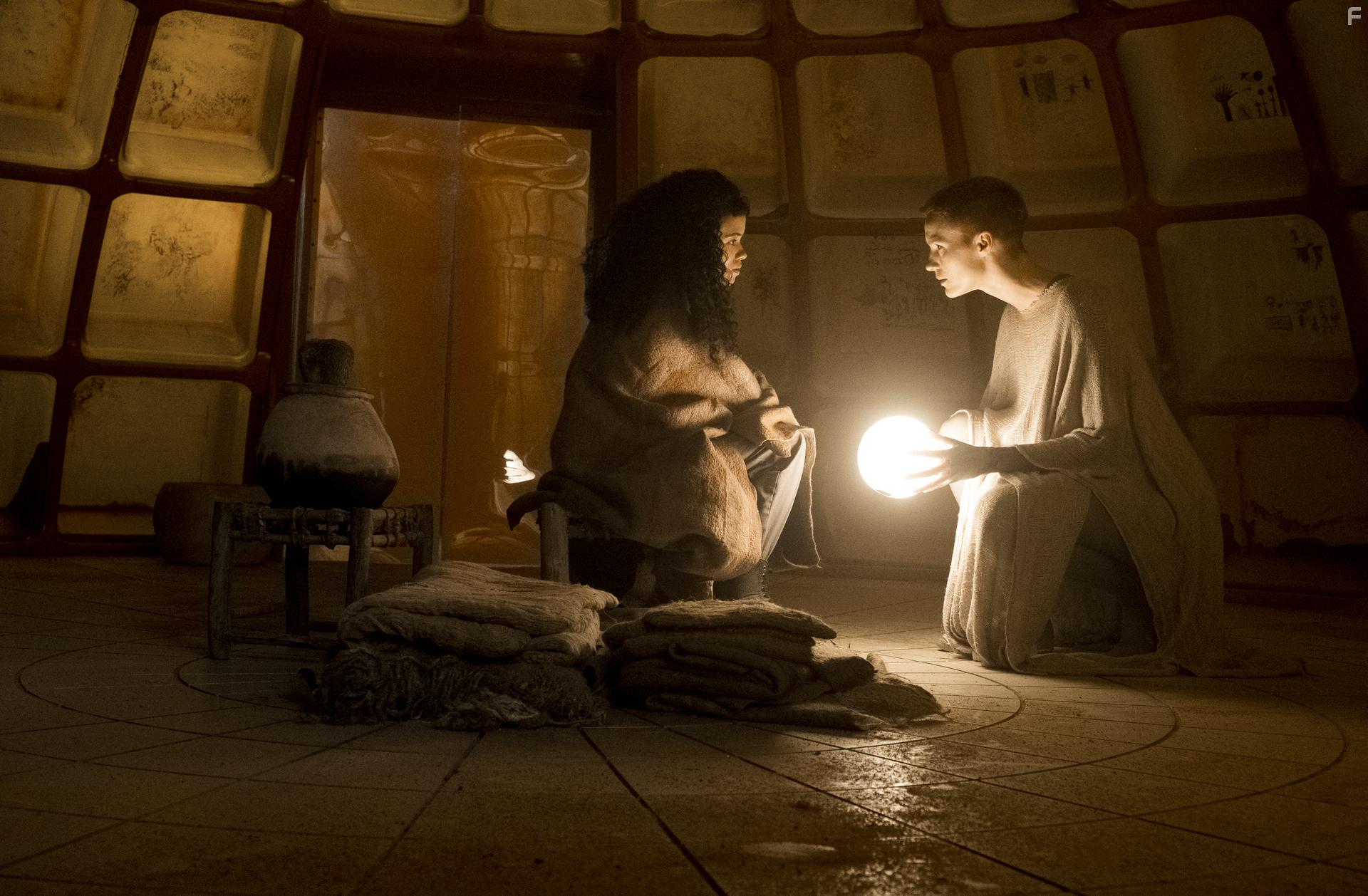 Amanda Collin and Jordan Loughran in Raised by Wolves (2020)