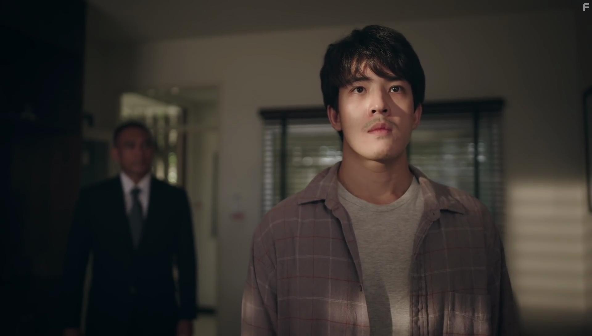 Chatchawit Techarukpong in The Gifted: Graduation: Episode #1.1 (2020)