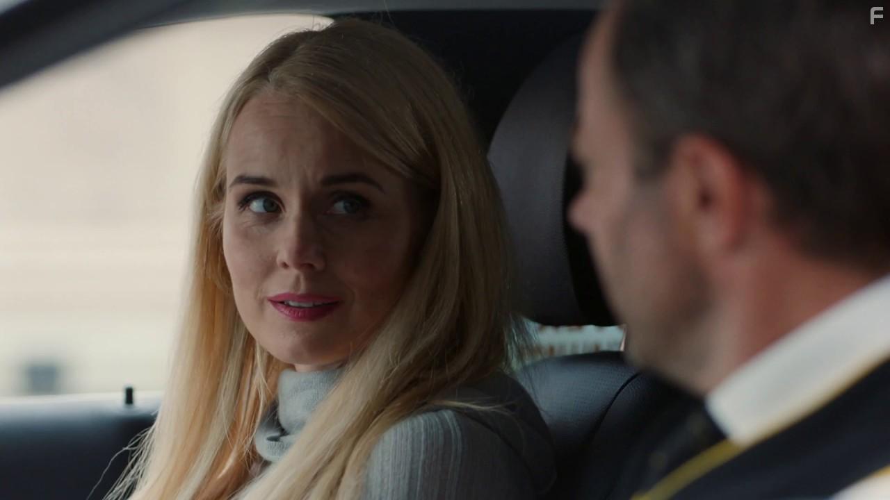 Lyckligare kan ingen vara (2018)