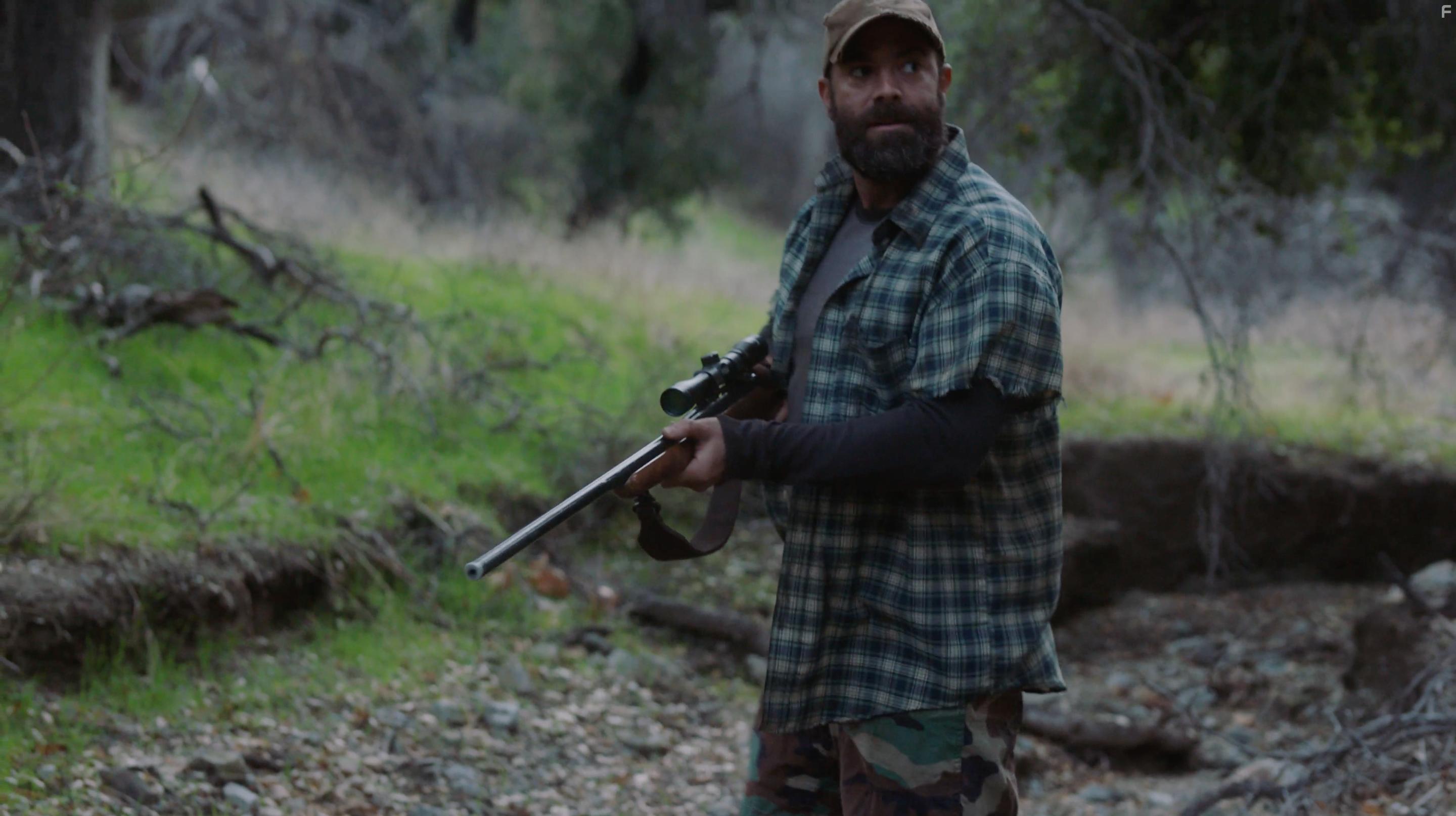 Mike Capozzi in Off the Grid (2020)