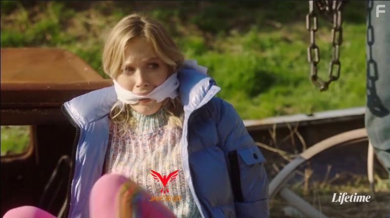 Kabby Borders in Off the Grid (2020)