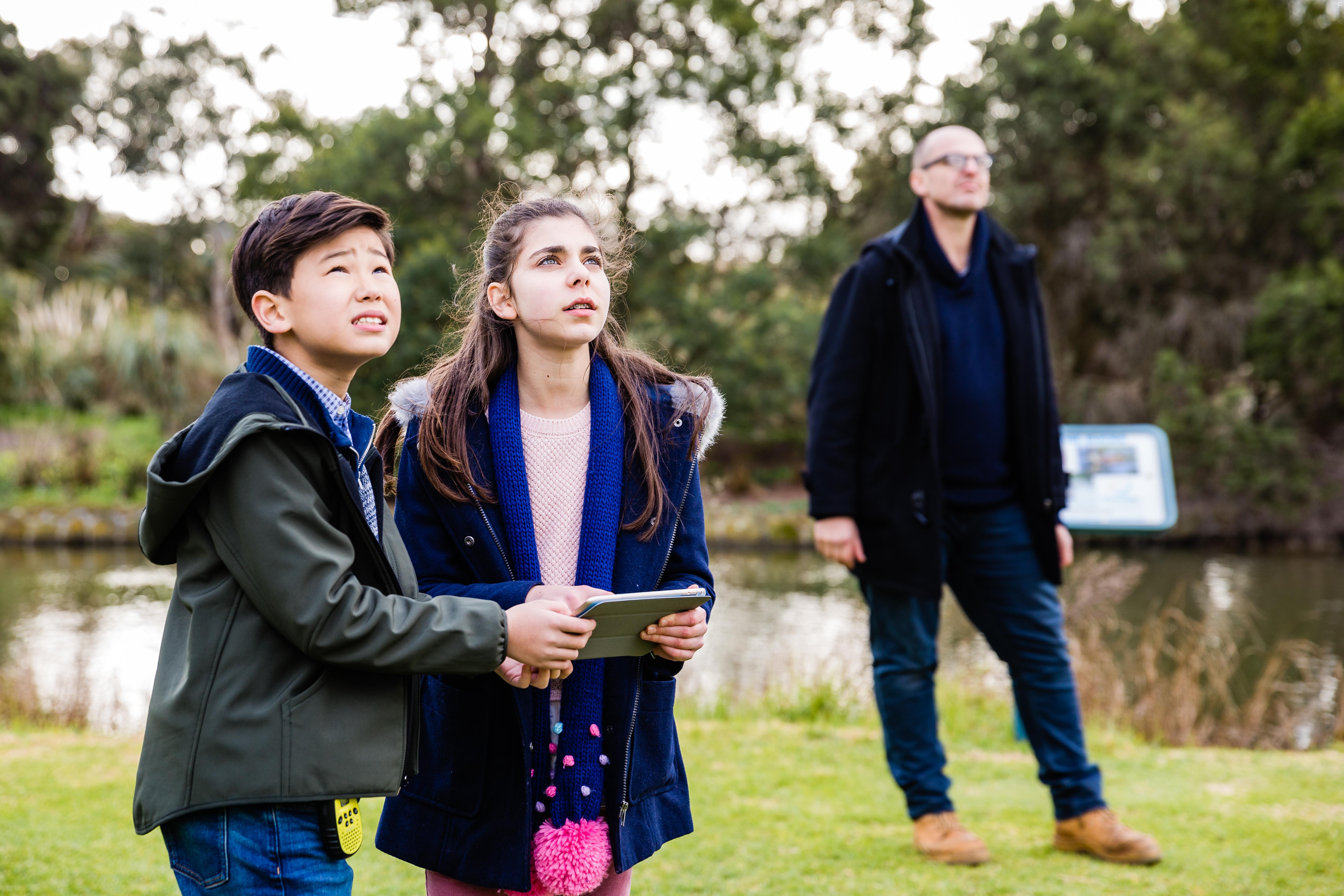 Aston Droomer and Abby Bergman in The InBESTigators (2019)