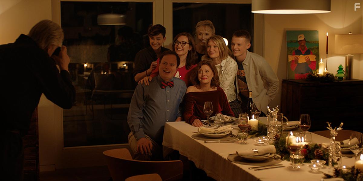 Susan Sarandon, Kate Winslet, Lindsay Duncan, Rainn Wilson, Mia Wasikowska, Bex Taylor-Klaus, and Anson Boon in Blackbird (2019)