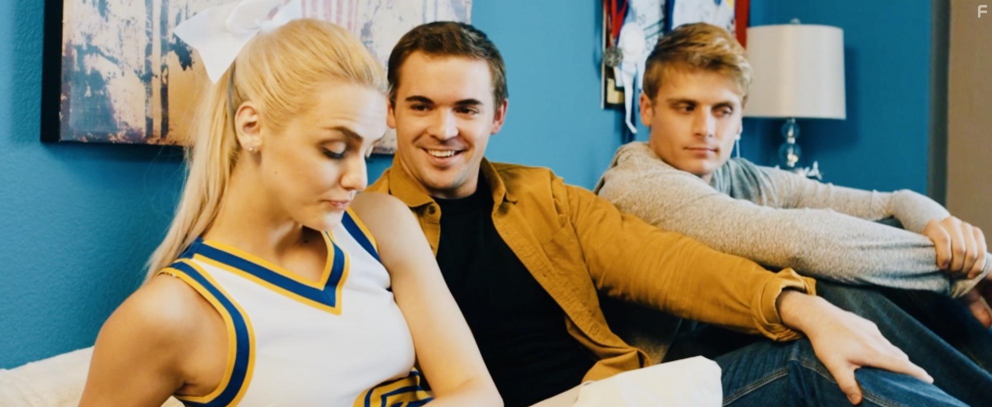 Chris Leary, Houston Stevenson, and Emily Sweet in Fear Pharm (2020)