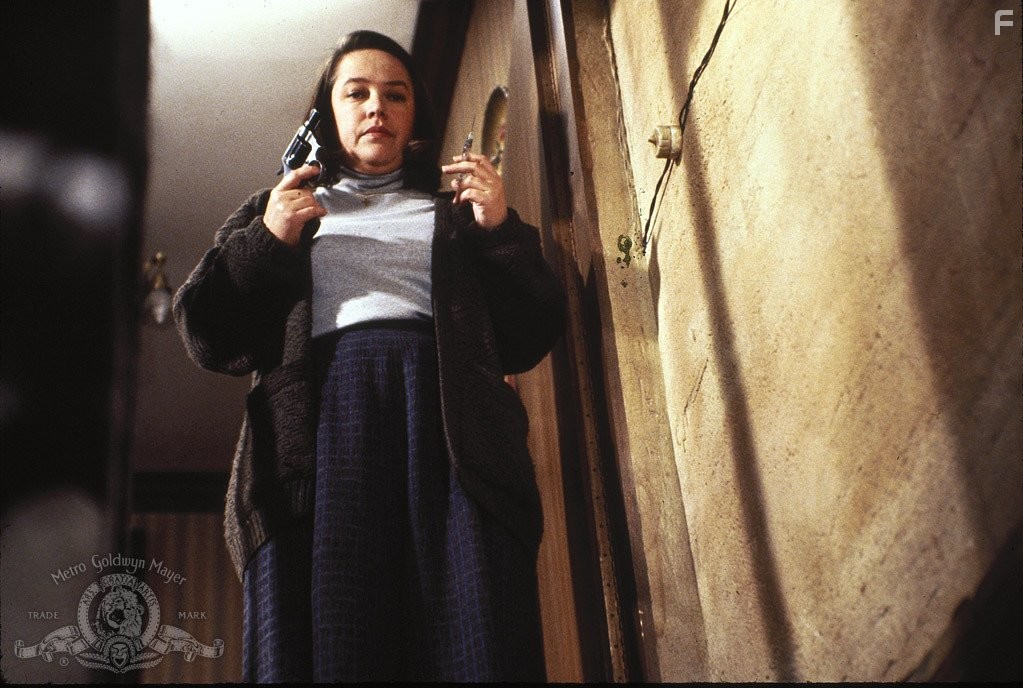 Kathy Bates in Мизери (1990)