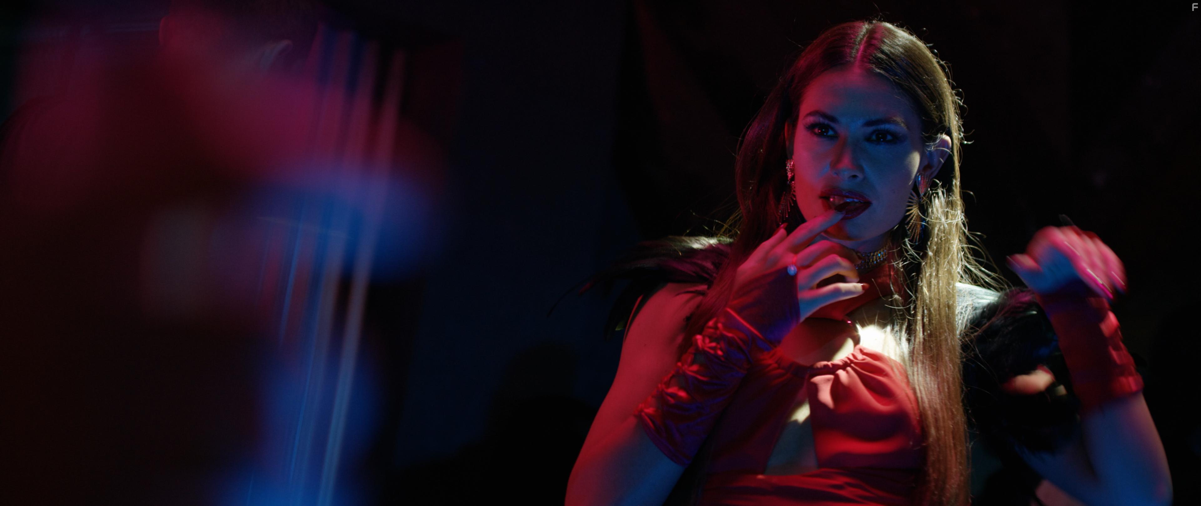 Jssica Alonso in Vampire Virus (2020)