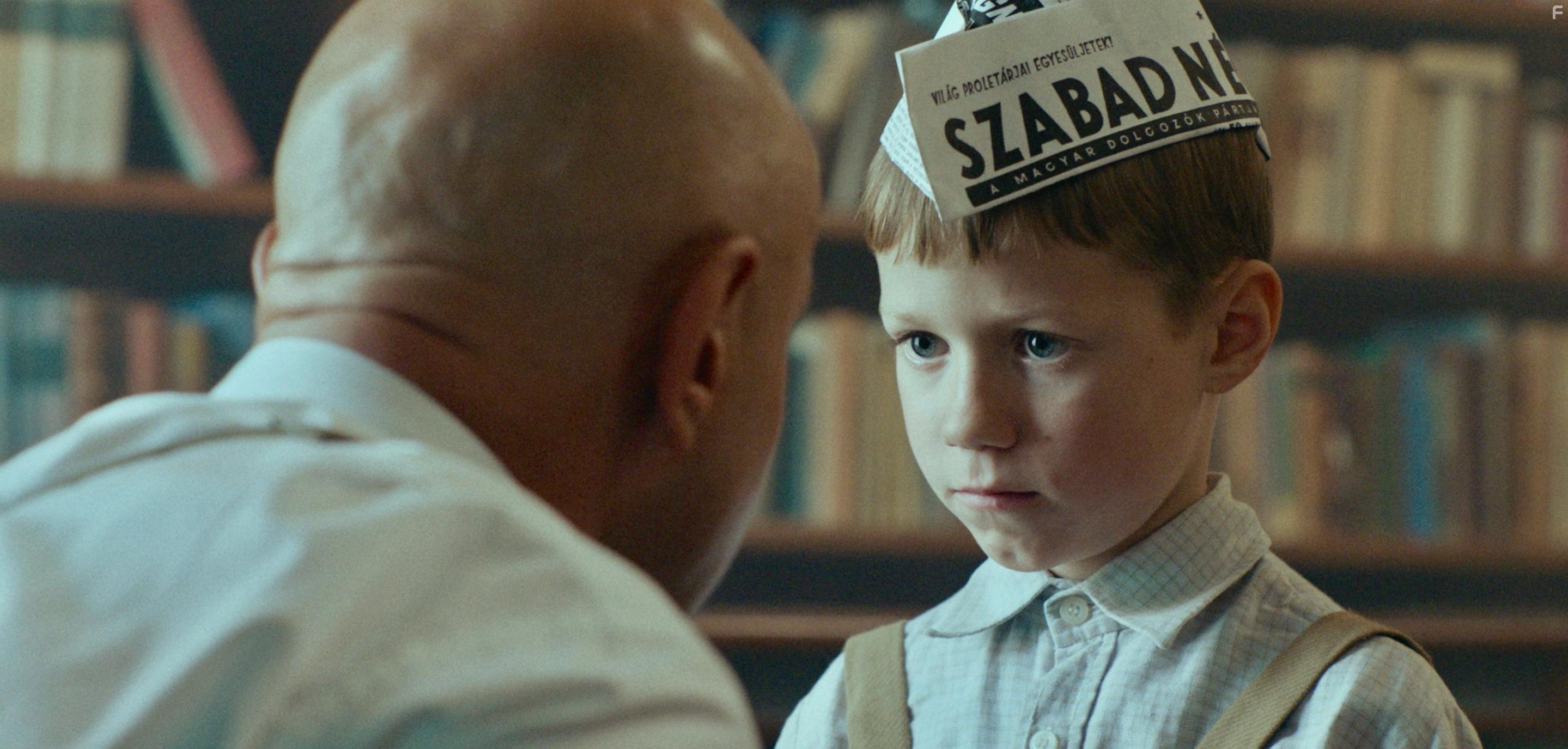 goston Sfrny in Foglyok (2019)