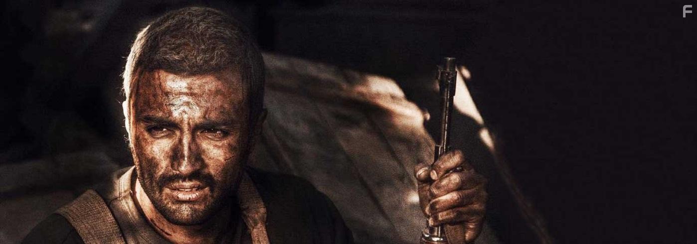 Amir Jadidi in Tangeye Abu Ghorayb (2018)