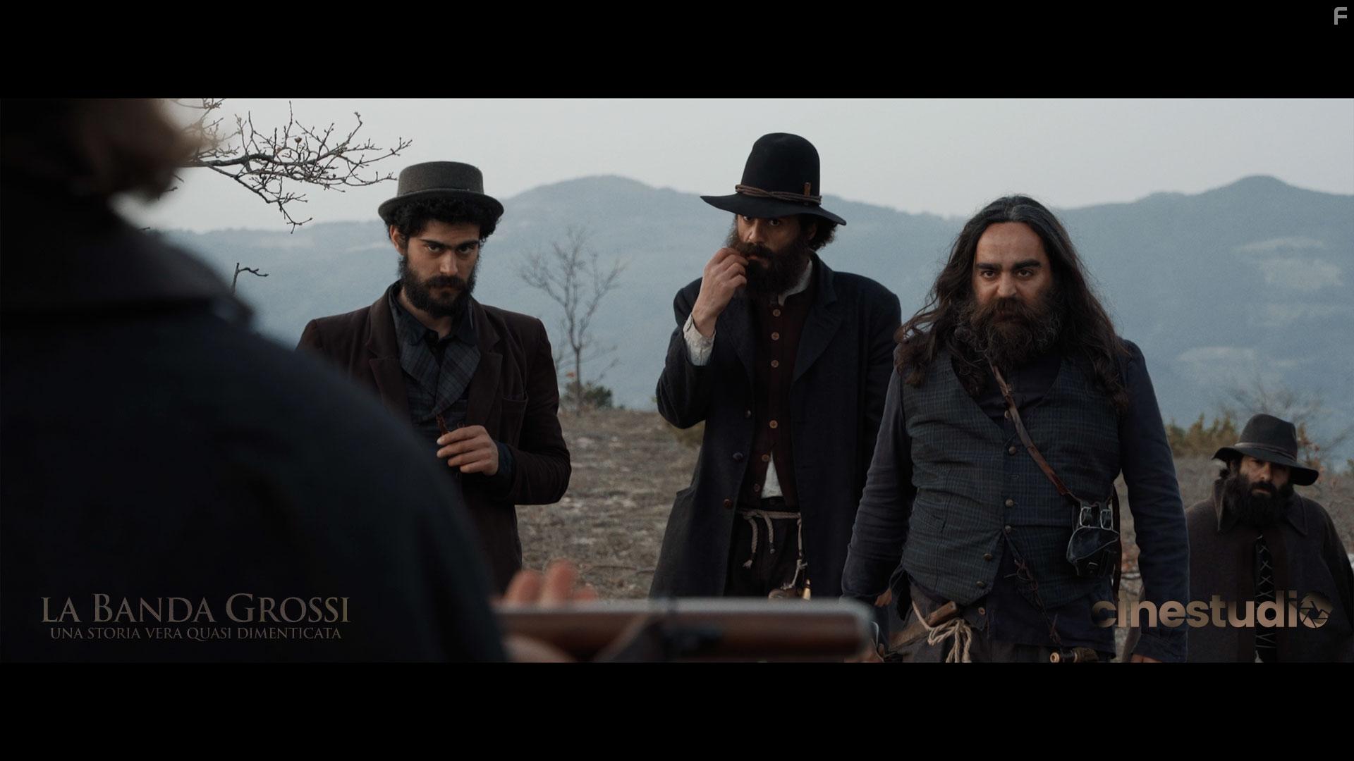 Camillo Ciorciaro, Rosario DiGiovanna, and Leonardo Ventura in La banda Grossi (2018)