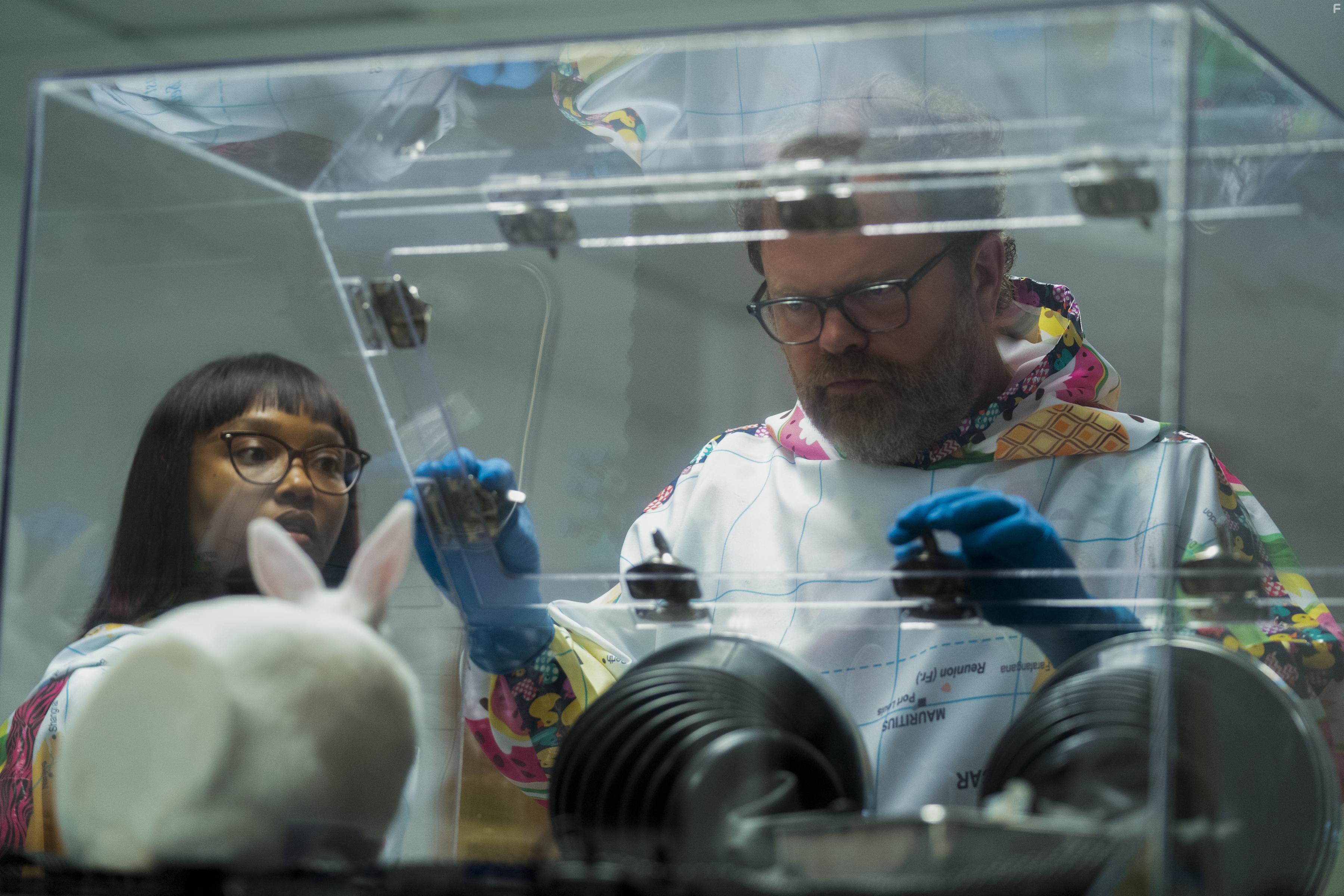 Rainn Wilson and Ashleigh LaThrop in Utopia (2020)