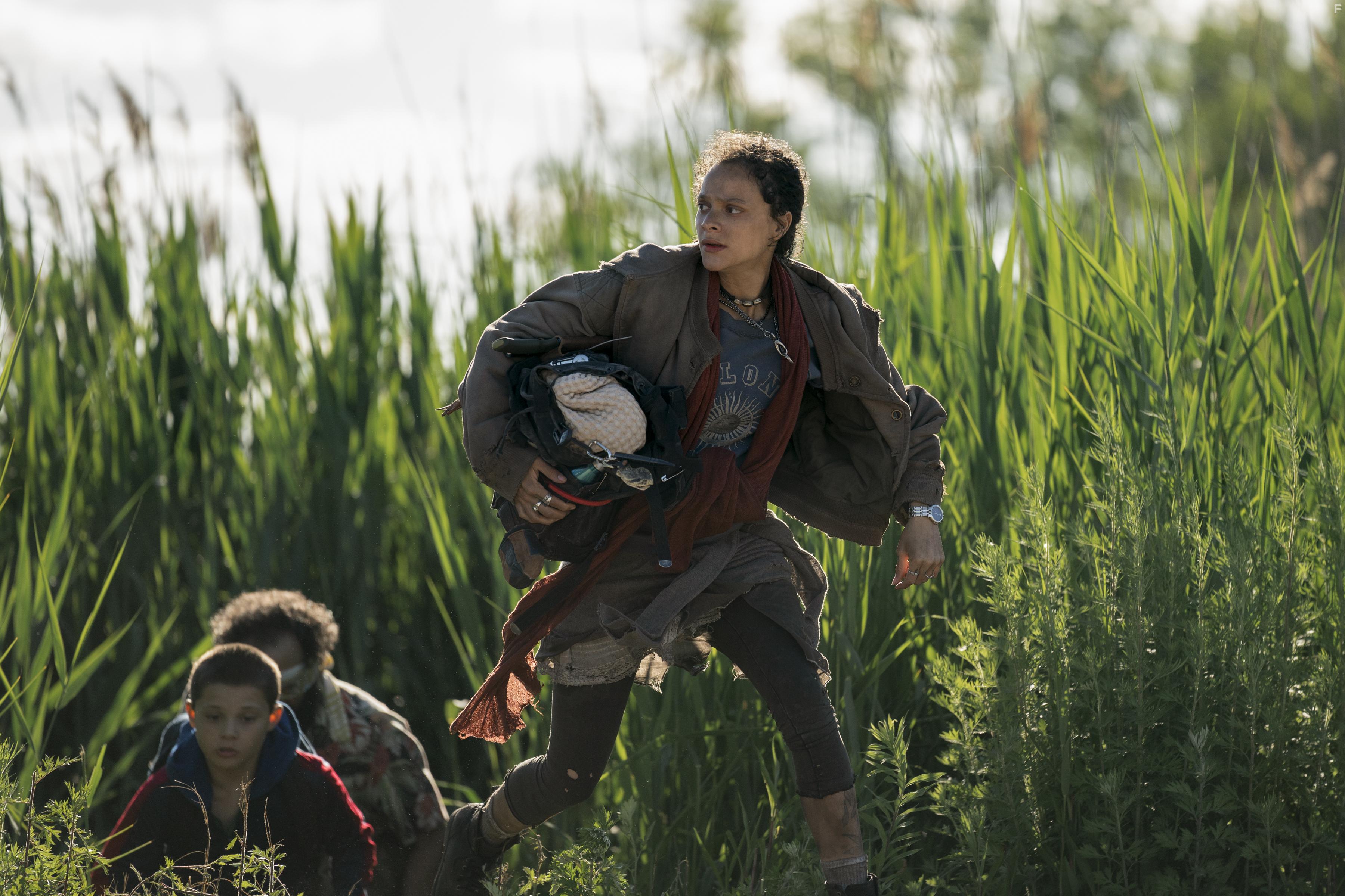Sasha Lane and Javon 'Wanna' Walton in Utopia (2020)