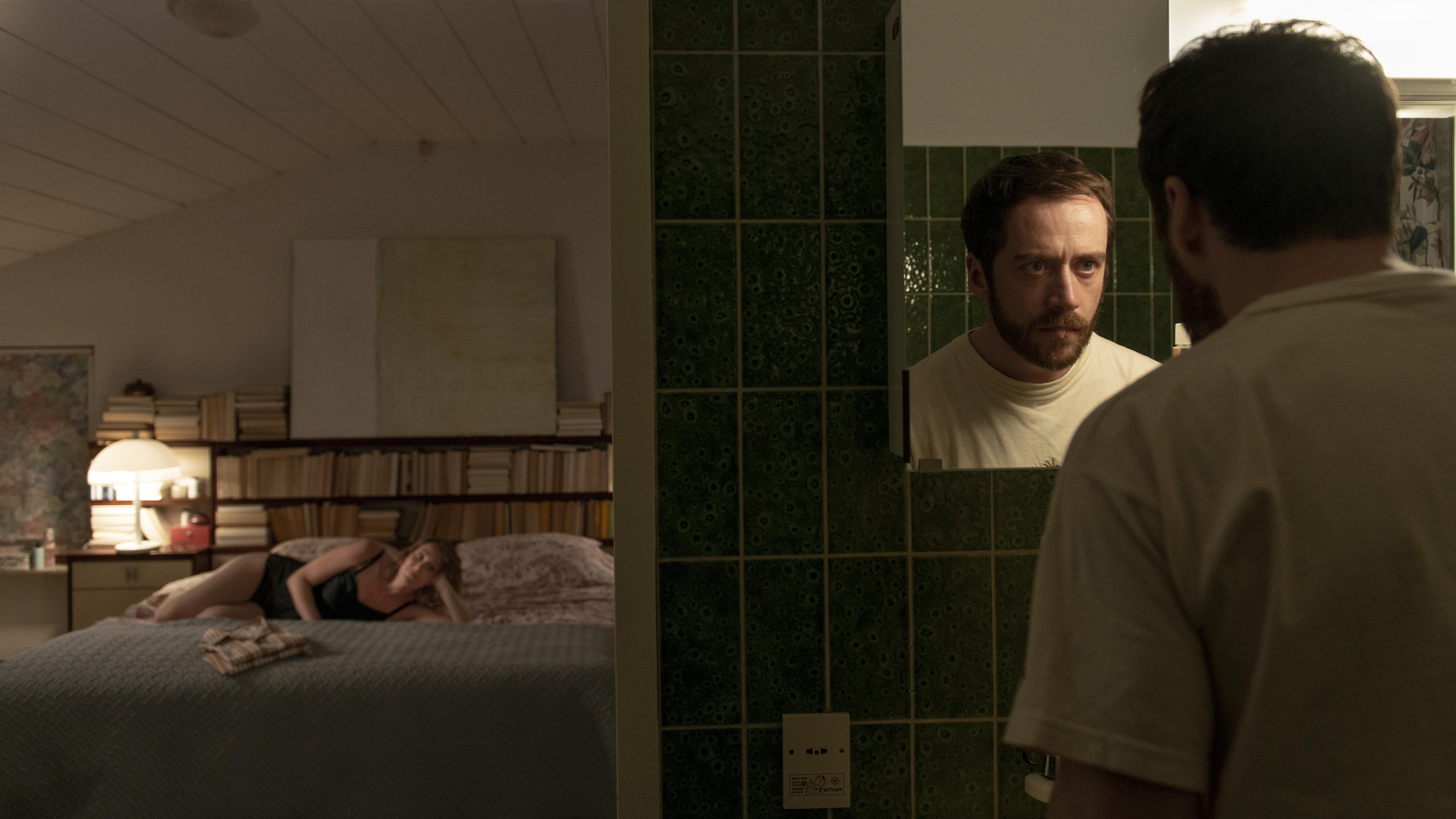 Mara van Vlijmen and Eelco Smits in Boy Meets Gun (2019)