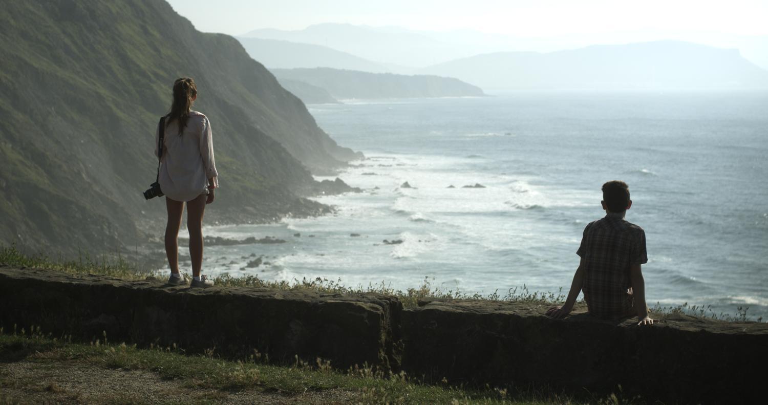 Ibai Alonso and Maria Muro in La tercera ley de Newton (2017)