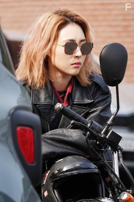 Yeon-hee Lee in SF8 (2020)