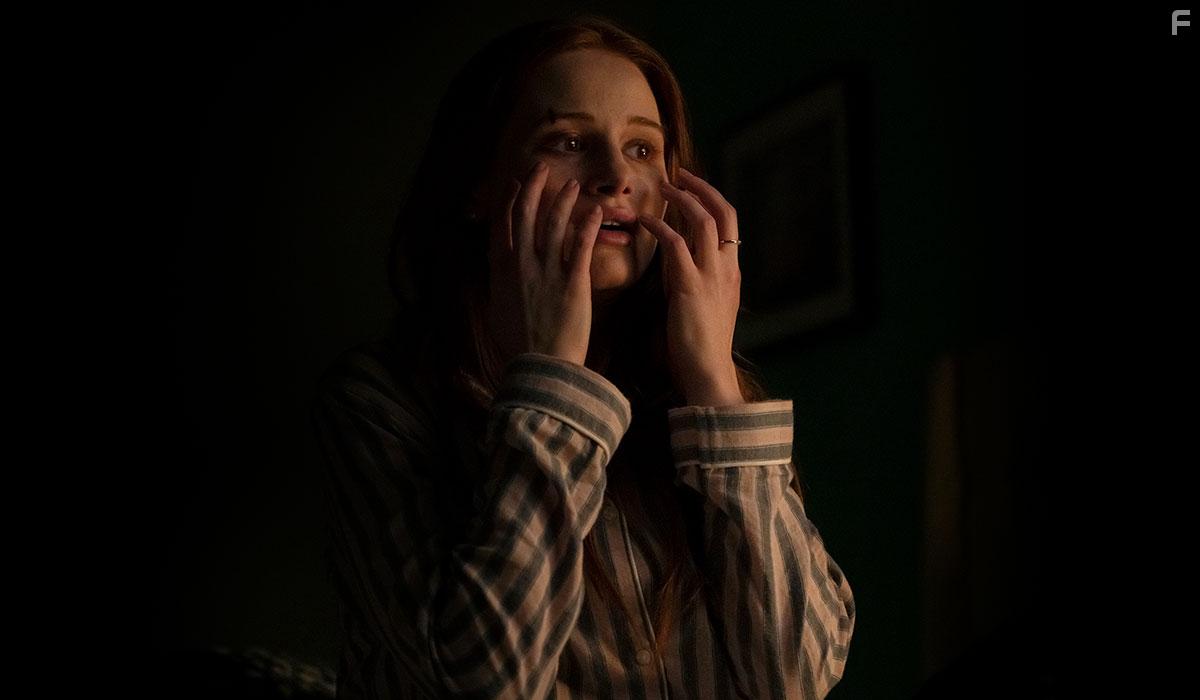 Madelaine Petsch in Sightless (2020)