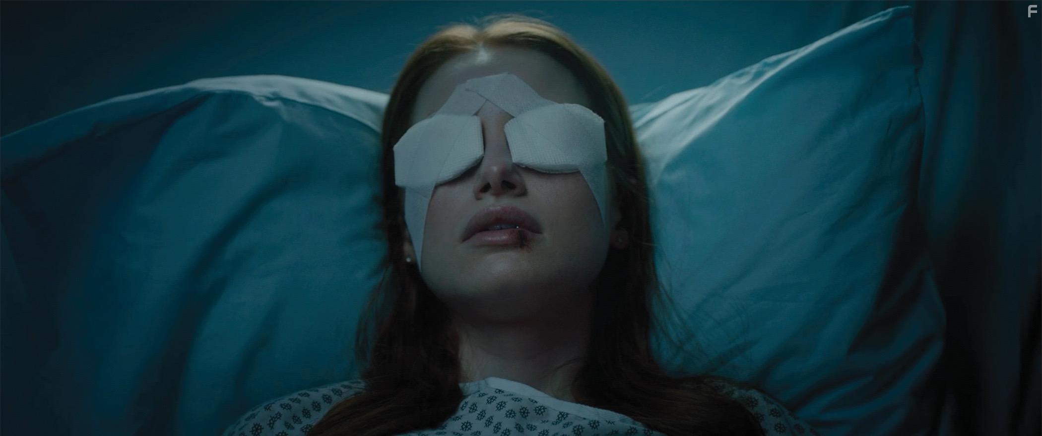 Madelaine Petsch in Sightless (2020)