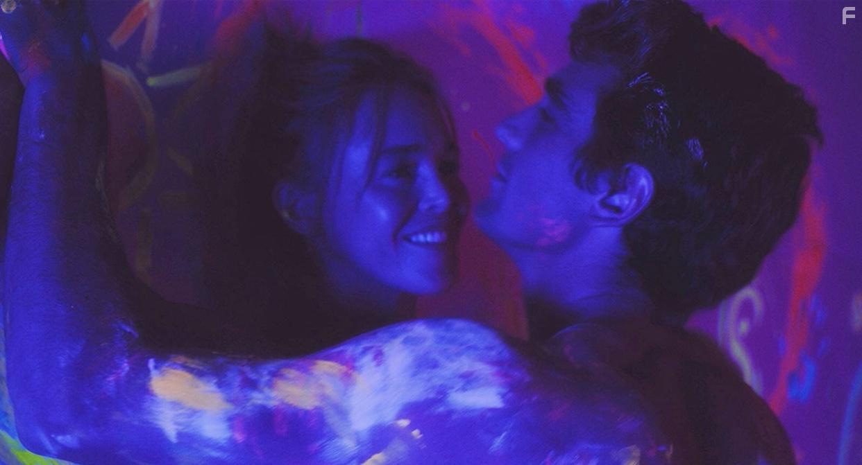 Still of Isabelle Chester and Steven Cox in Loves Me, Loves Me Not