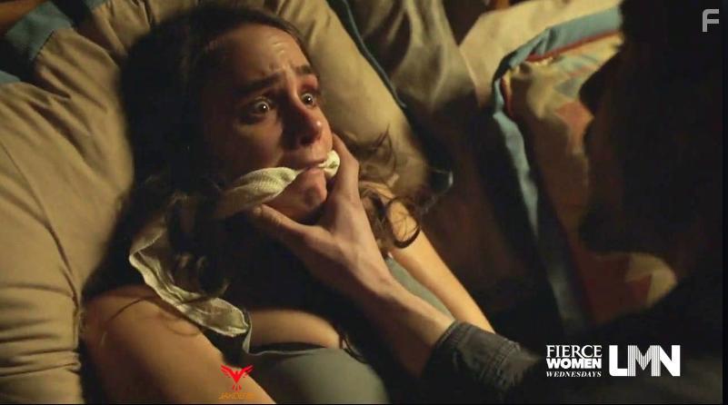 Cassie Howarth in Model Citizen (2020)